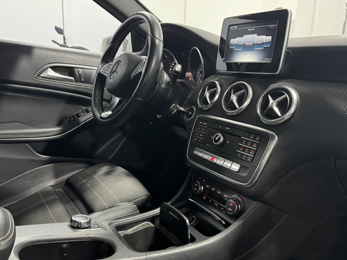 Mercedes-Benz Clase A 1.6 A200 Urban 156cv