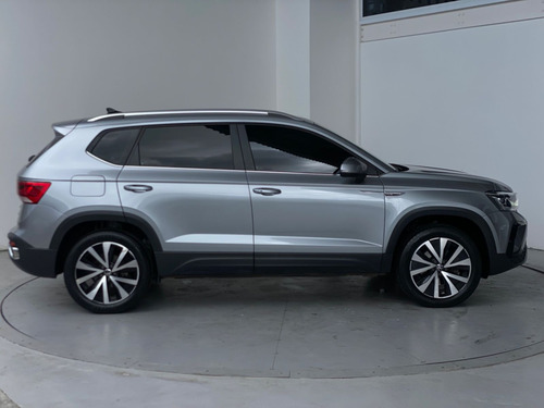 Volkswagen Taos Highline 1.4 250 TSI Flex Aut.