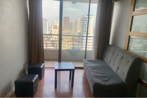Un Dormitorio, Vicuña Mackenna Con Marin !!