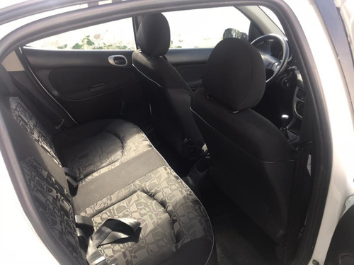 Peugeot 207 Xs Compact 1.4n 4 Ptas. Mt / Nafta / 2010