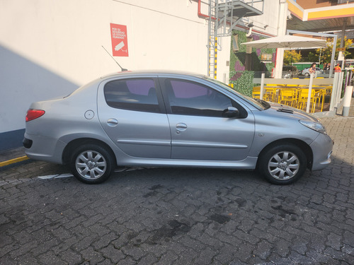 Peugeot 207 1.4 Sedan Xs