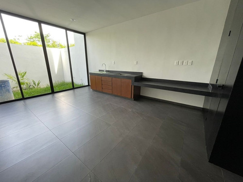 Imagen 3 de 17 de Departamento Tipo Townhouse En Saro Temozon Norte