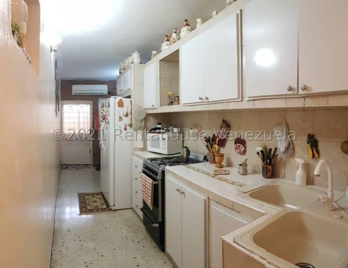 Imagen 3 de 17 de Linda, Amplia Y Acogedora Casa. 04120656408 Cod Mls 22-6348