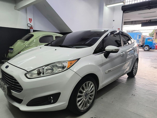 Ford Fiesta 1.6 16v Titanium Flex Powershift 5p