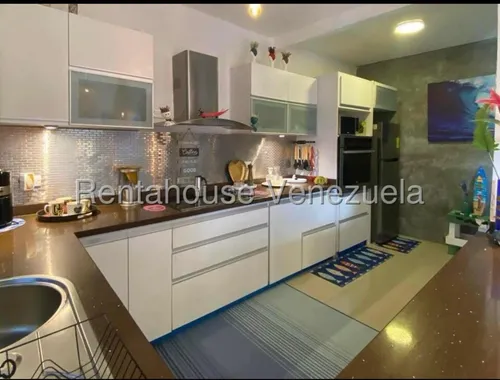 Townhouse En La Asunción