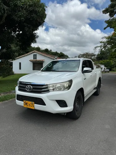 Toyota Hilux 2.4l