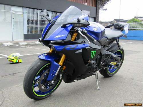 Yamaha R1
