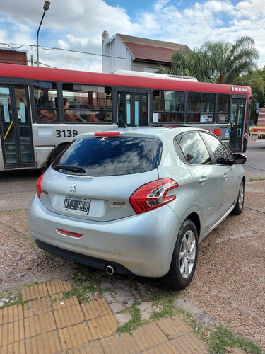 Peugeot 208 1.6 Allure 2014