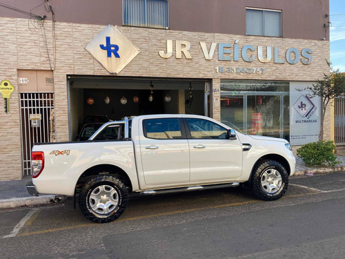 Imagem 5 de 12 de Ford Ranger 2017 3.2 Xlt Cab. Dupla 4x4 Aut. 4p