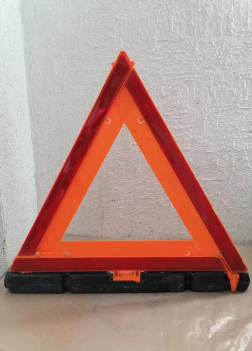 Triangulo Reflejante Preventivo De Emergencia Marca Mikels