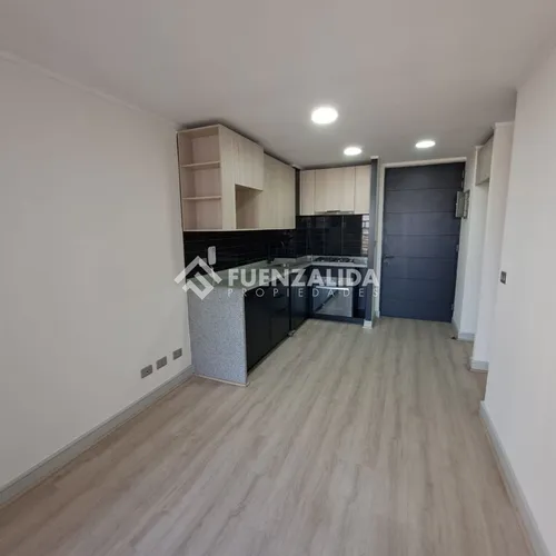 Departamento Seminuevo En Venta De 2d/1b Metro Lo Ovalle