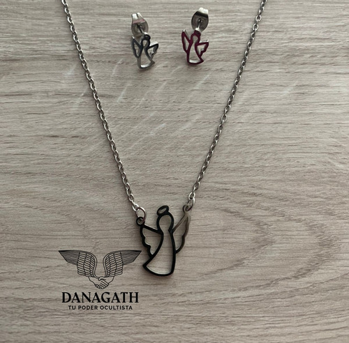 Imagen 1 de 1 de Conjunto De Dije Y Aretes De Ángel. Danagath.