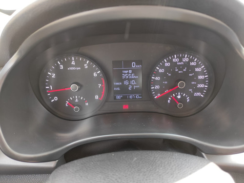 Imagen 10 de 13 de Kia Rio Sedan Lx 1.6l L4 121hp Mt 2018