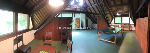 Casa Exclusiva En La Zona Del Golf.- Ref: 5936