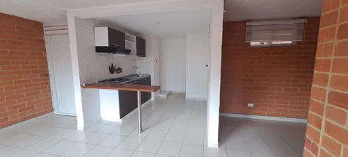 Apartamento En Venta En La Finca Mzn 8. Cod V1833