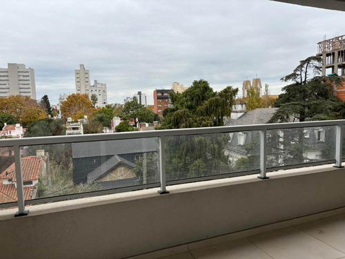 Departamento En Venta A Estrenar De 3 Ambientes Con Cochera En Bernal Centro