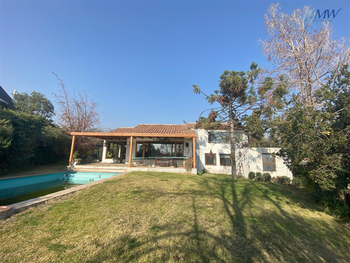 Sitio De 2800 Mt2 En Barnechea Con Casa Incluida 296 Mt2
