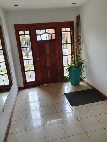 Imagen 2 de 15 de Venta De Departamento De 3 Ambientes En Wilde Centro