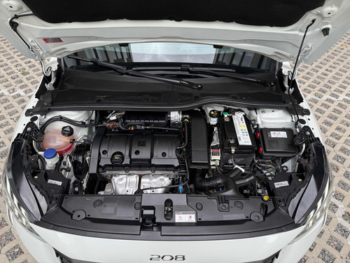 Peugeot 208 1.6 Style Tiptronic