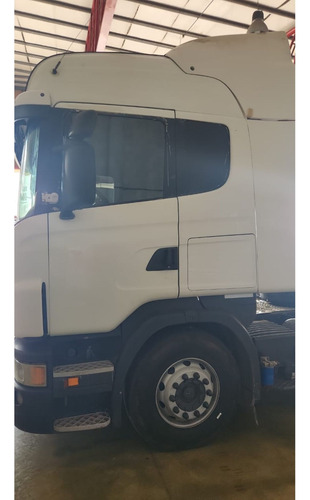 Scania R410 - 4x2 Cabina Alta Año 2015