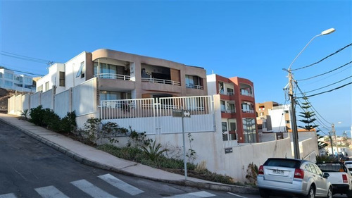 Departamento En Venta De 5 Dorm. En Antofagasta