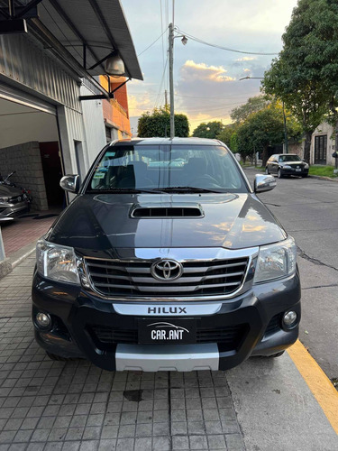 Imagen 5 de 12 de Toyota Hilux 3.0 Cd Srv 171cv 4x4 /// 2015 - 176.000km
