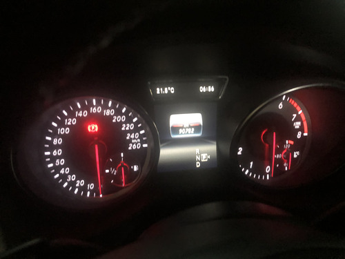 Mercedes-Benz Classe GLA 1.6 Advance Turbo Flex 5p