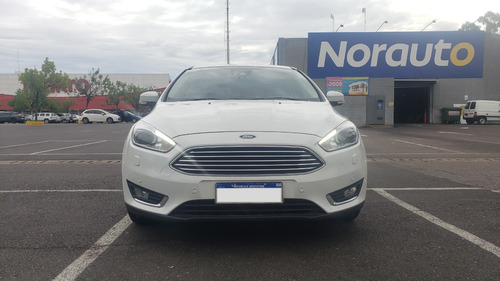 Ford Focus III 2.0 Titanium At6