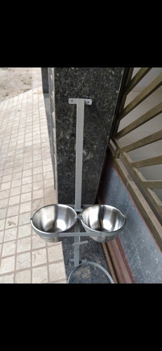 Imagem 1 de 1 de Comedouro/bebedouro Para Pets.