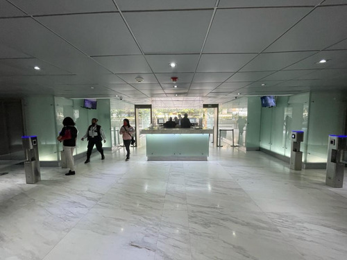 Renta Consultorio U Oficina, Bosques De Las Lomas