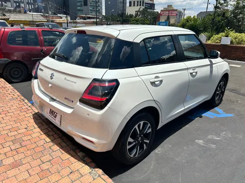 Suzuki Swift 1.2 Híbrido GLX Aut