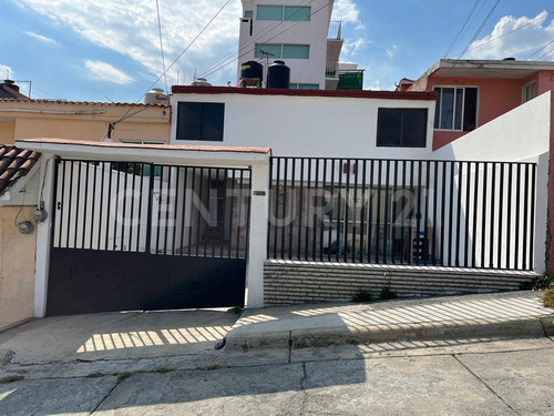 Casa En Venta En Capistrano, Atizapan De Zaragoza