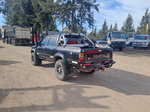 Toyota Hilux 4x4