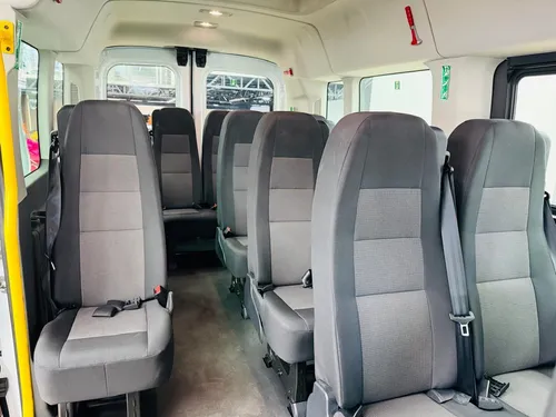 Ford Transit 2.2 Pasajeros Larga Techo Alto Custom Mt
