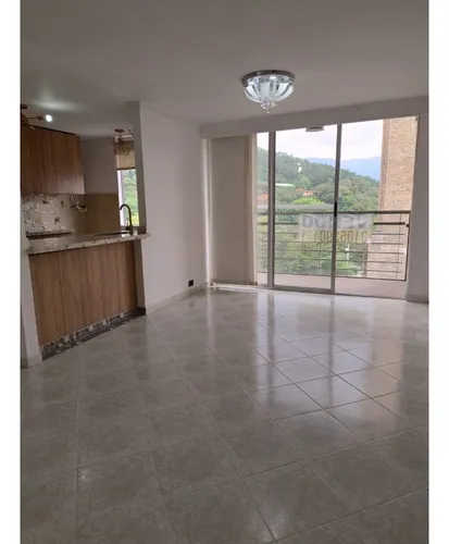 Vendo Apartamento En Los Colores Medellin