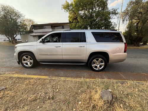 Chevrolet Suburban 5.3 Ltz V8 4wd 2da Cubo At