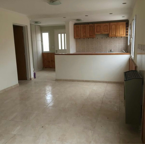 Vendo Duplex 2 Dormit. Excelente Ubicación, En Plottier