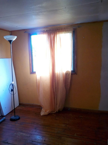 Casa En Venta De 5 Dorm. En Renca
