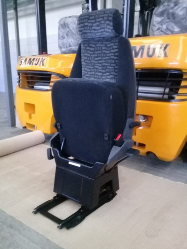 Imagen 2 de 7 de Butaca Scania