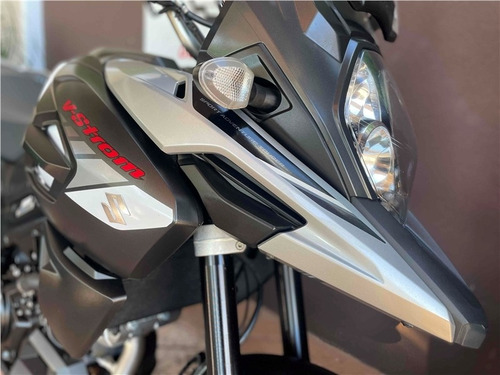 Imagem 12 de 14 de Suzuki V-strom 1000xt Abs V-strom 1000xt Abs