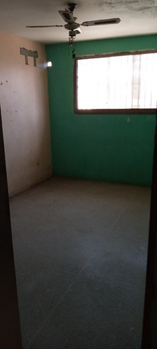 Imagen 22 de 23 de En Venta Local Comercial En Catia La Mar 0414 099 7777 / 0412 578 7777
