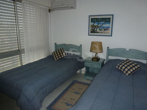 Imagen 10 de 30 de Apartamento En Brava, 2 Dormitorios * - Punta Del Este Brava