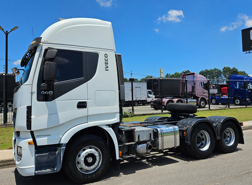 Iveco Hiway 6x2 Ano 17 Teto Alto Automático Ar Condicionado