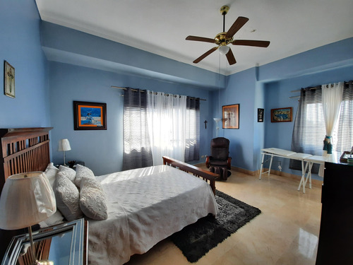 Se Vende Penthouse Con Impresionante Terraza En Piantini