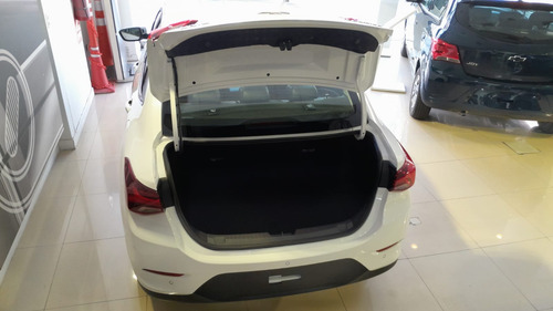 Chevrolet Onix plus 1.0 Turbo Premier At
