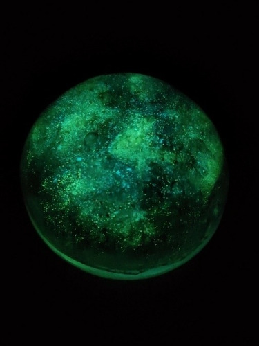 Planetoide Fluorescente Con Glitter En Resina Epoxica