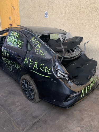 Imagen 4 de 10 de Kia Forte 2021 A/t. Solo Por Partes Desarme De Aseguradora P