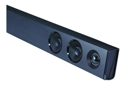 Imagen 7 de 11 de Barra de sonido LG SK1 negra 110V/220V
