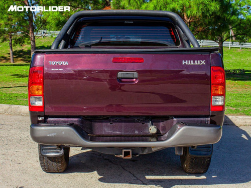 Imagen 4 de 25 de Toyota Hilux Dx Td 2.5 4x2 Extra Full | Permuta / Financia