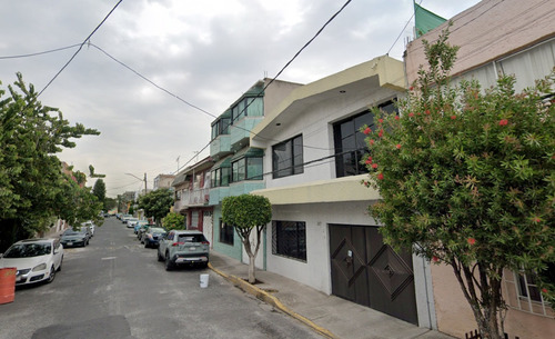 Casa Barata En Teniente Roberto Gómez Moreno, Escuadrón 201, Iztapalapa, Cdmx. Cmr.